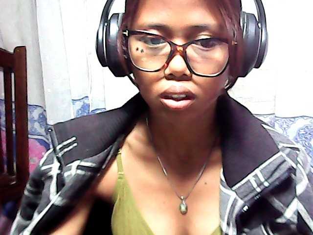 Natalie-Luxa live cam on BongaCams
