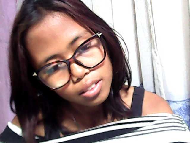Natalie-Luxa live cam on BongaCams