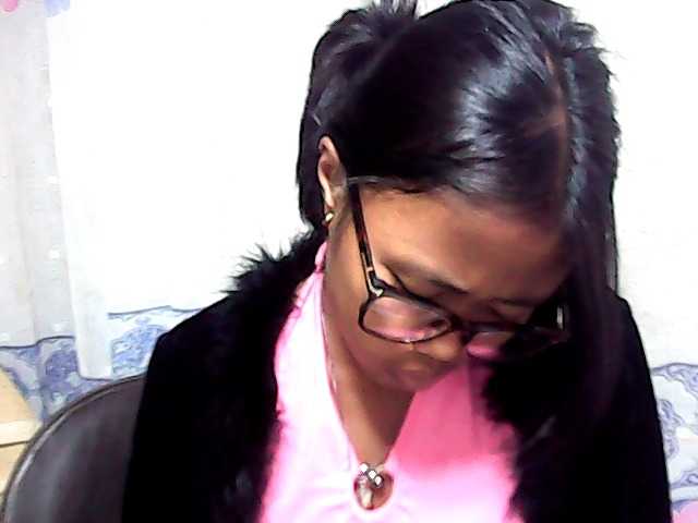 Natalie-Luxa live cam on BongaCams