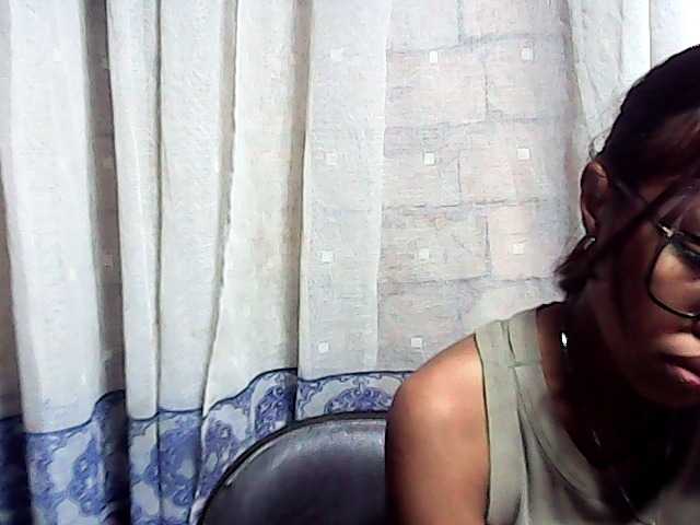 Natalie-Luxa live cam on BongaCams