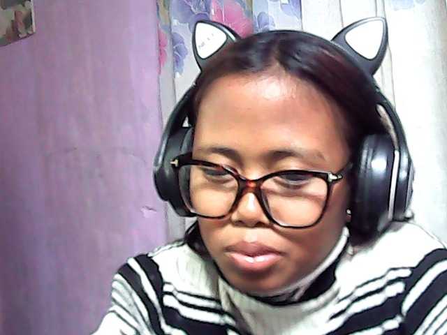 Natalie-Luxa live cam on BongaCams