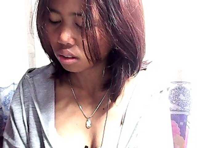 Natalie-Luxa live cam on BongaCams