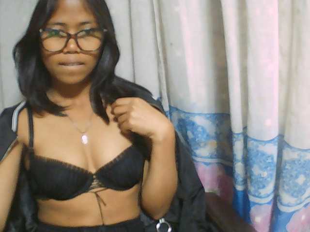 Natalie-Luxa live webcam show