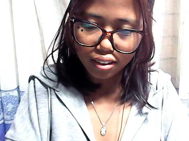 Natalie-Luxa live cam on BongaCams