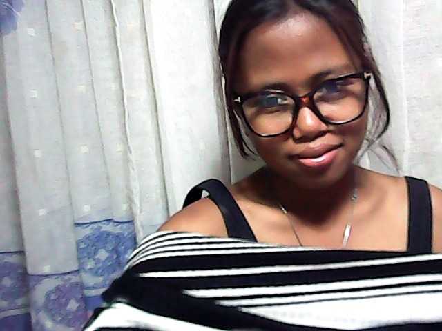 Natalie-Luxa live cam on BongaCams