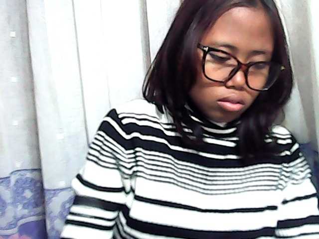 Natalie-Luxa live cam on BongaCams