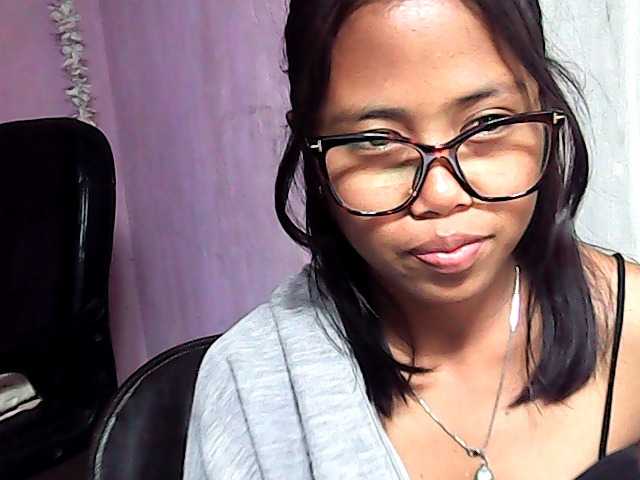 Natalie-Luxa live cam on BongaCams