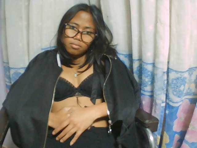 Natalie-Luxa live webcam show