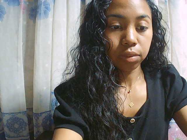 Natalie-Luxa live cam on BongaCams