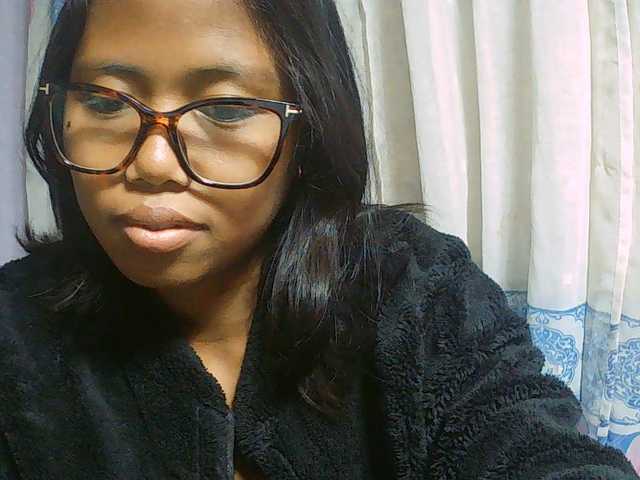 Natalie-Luxa live cam on BongaCams