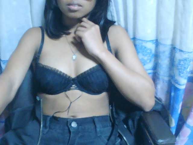 Natalie-Luxa live webcam show