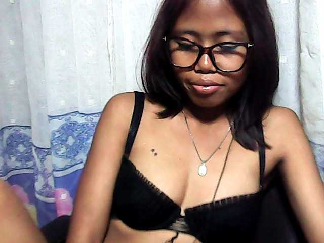 Natalie-Luxa live cam on BongaCams