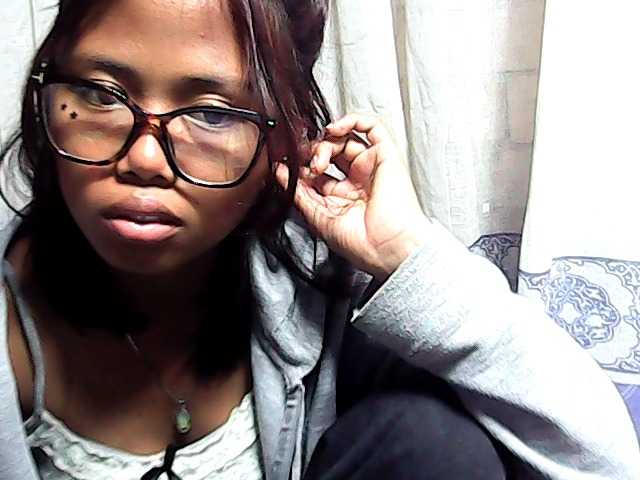 Natalie-Luxa live cam on BongaCams
