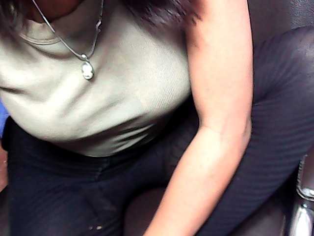 Natalie-Luxa live cam on BongaCams