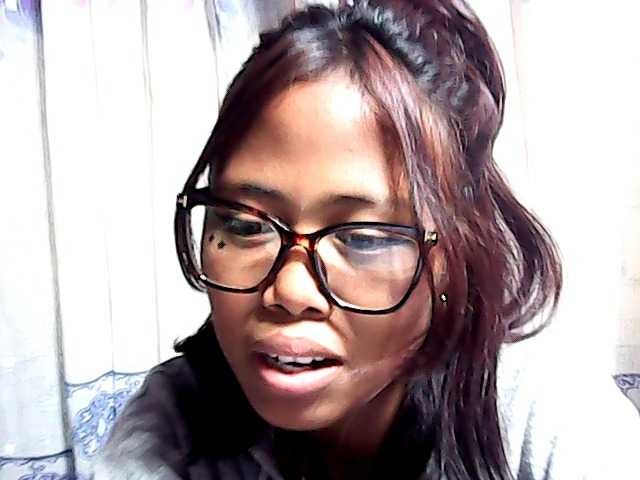 Natalie-Luxa live cam on BongaCams