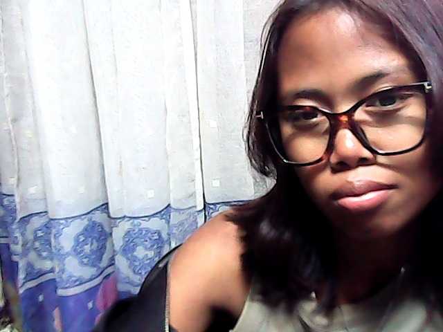 Natalie-Luxa live cam on BongaCams