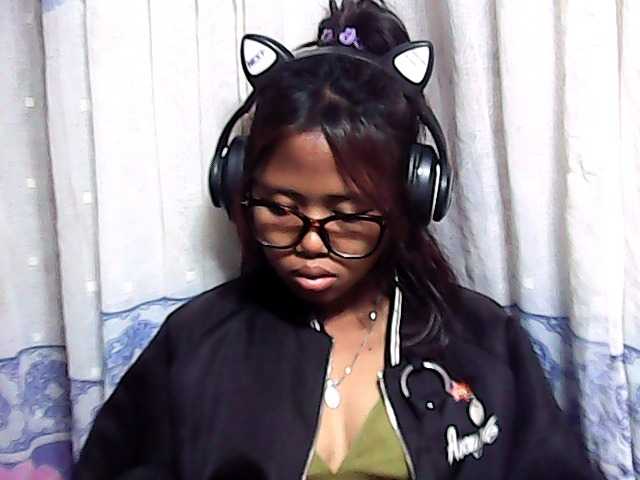 Natalie-Luxa live cam on BongaCams