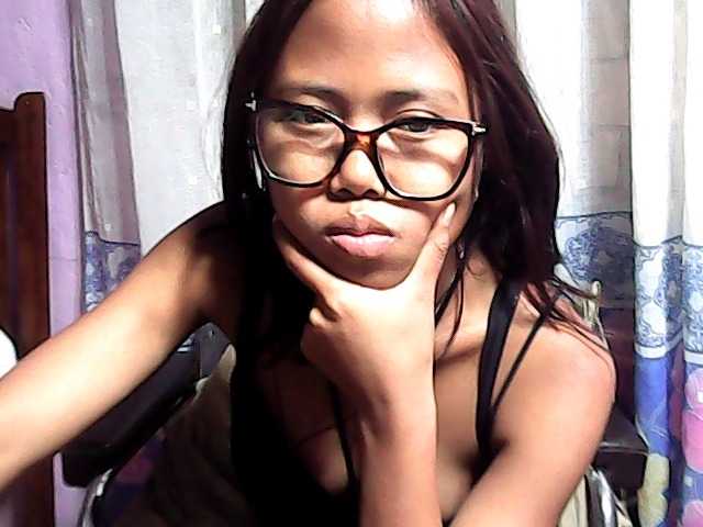 Natalie-Luxa live cam on BongaCams
