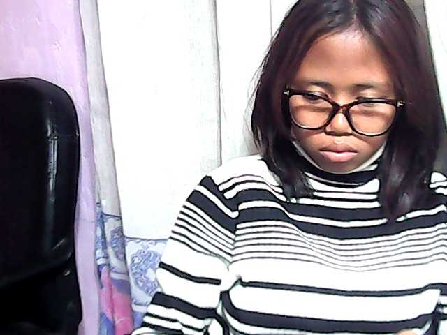 Natalie-Luxa live cam on BongaCams