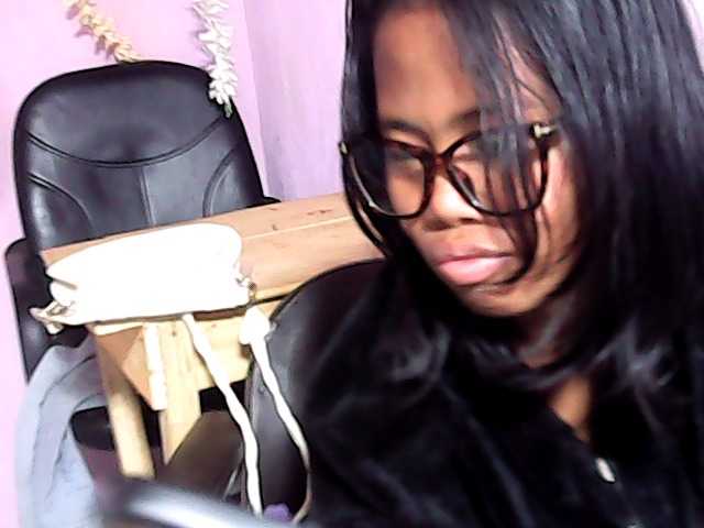Natalie-Luxa live cam on BongaCams
