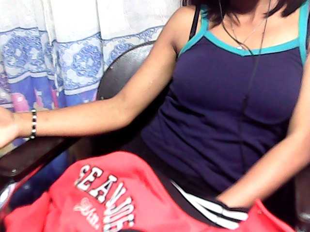 Natalie-Luxa live cam on BongaCams