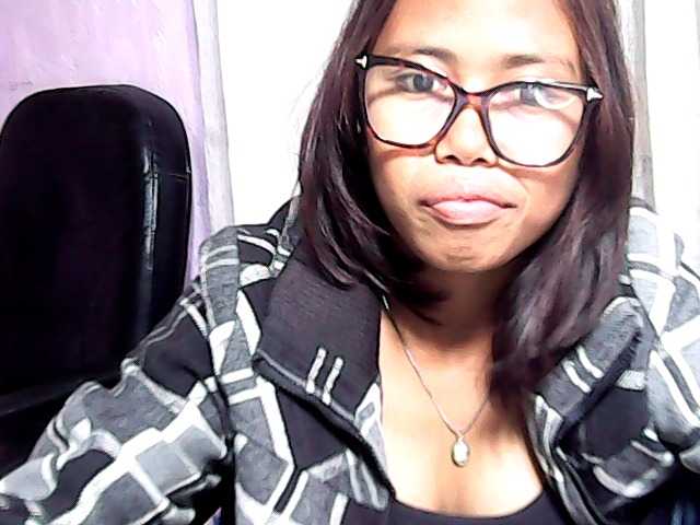 Natalie-Luxa live cam on BongaCams