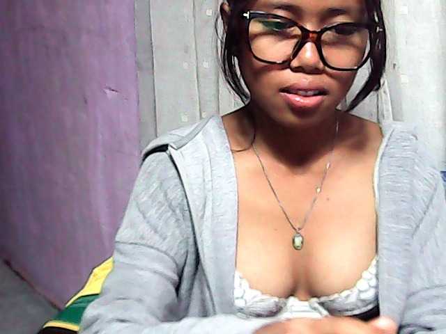 Natalie-Luxa live cam on BongaCams