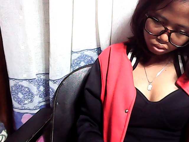 Natalie-Luxa live cam on BongaCams