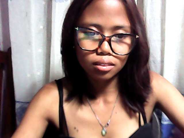 Natalie-Luxa live cam on BongaCams