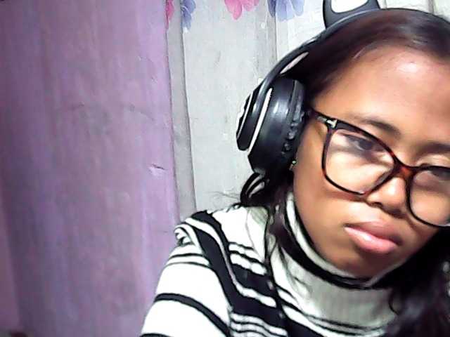 Natalie-Luxa live cam on BongaCams