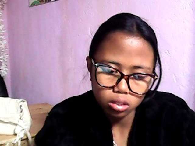 Natalie-Luxa live cam on BongaCams