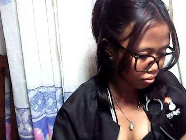 Natalie-Luxa live cam on BongaCams