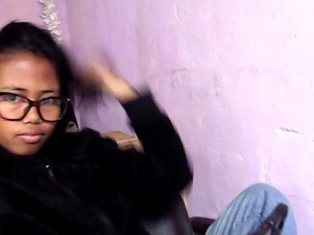 Natalie-Luxa live cam on BongaCams