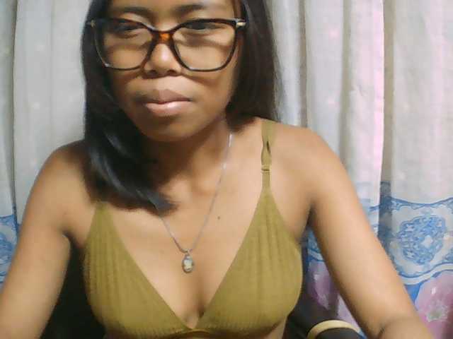 Natalie-Luxa live cam on BongaCams