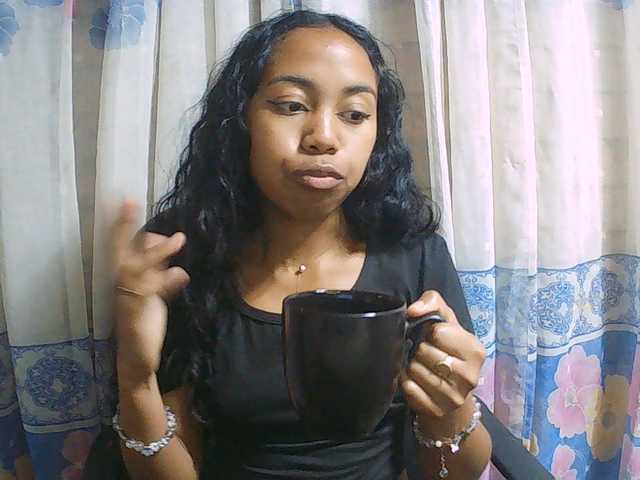 Natalie-Luxa live cam on BongaCams