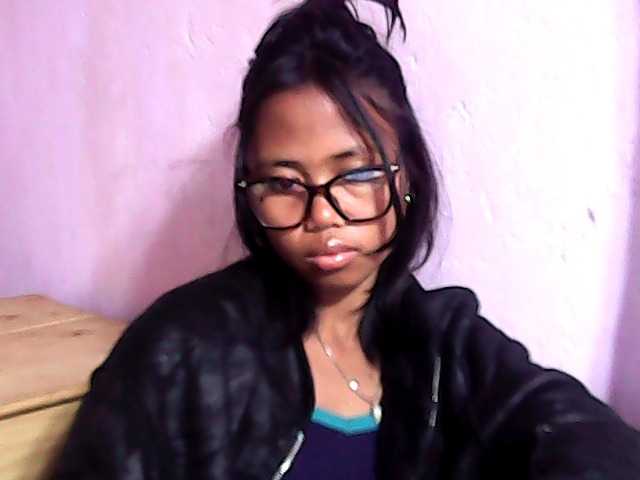 Natalie-Luxa live cam on BongaCams