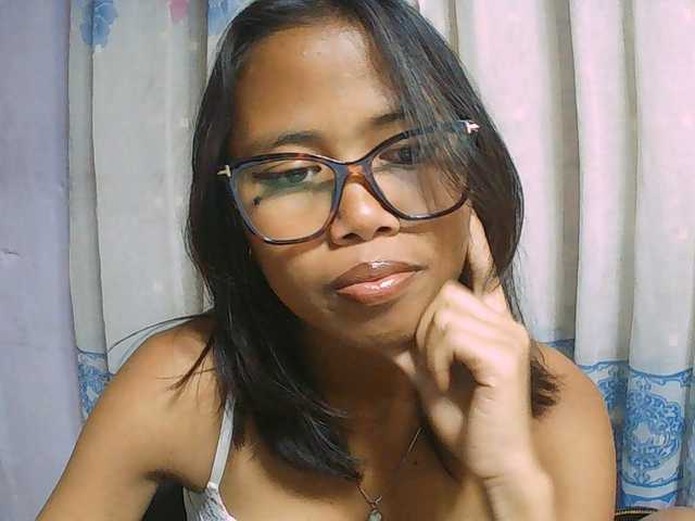 Natalie-Luxa live cam on BongaCams