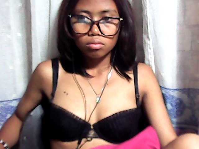 Natalie-Luxa live cam on BongaCams