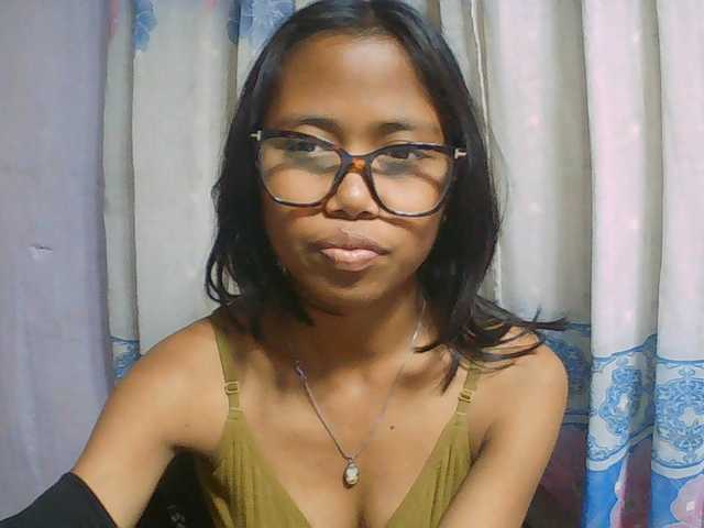 Natalie-Luxa live cam on BongaCams
