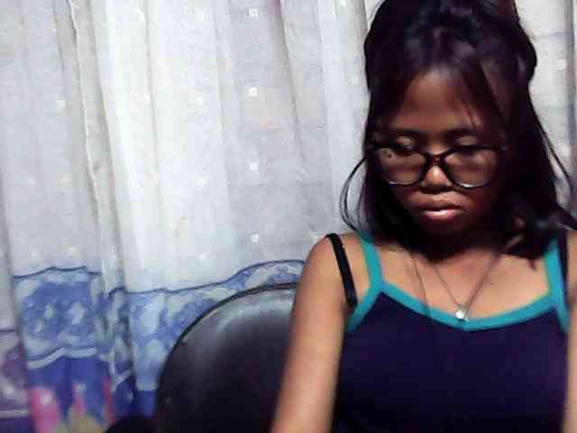 Natalie-Luxa webcam