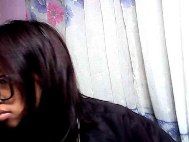 Natalie-Luxa webcam
