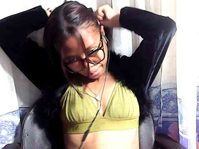 Natalie-Luxa webcam