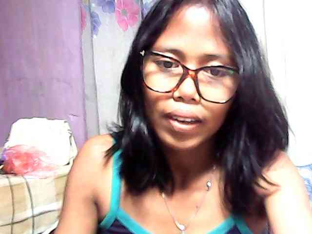 Natalie-Luxa webcam