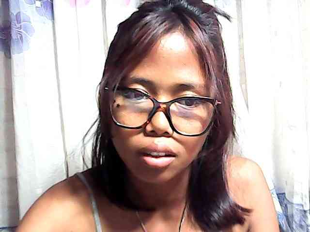 Natalie-Luxa webcam
