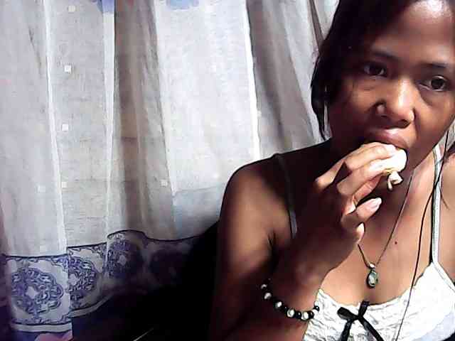 Natalie-Luxa webcam