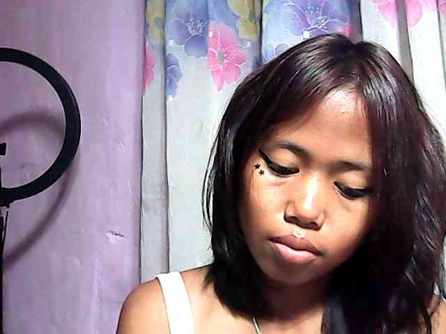 Natalie-Luxa webcam