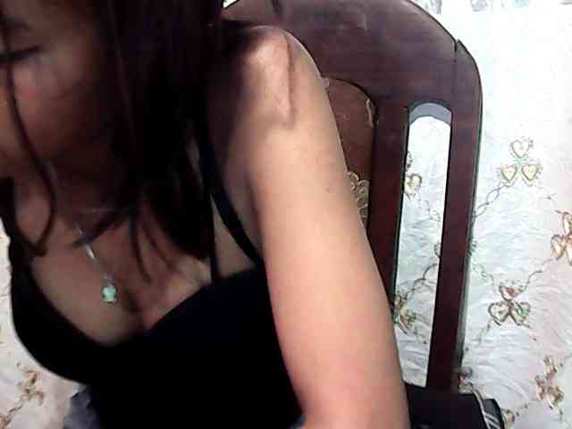 Natalie-Luxa webcam