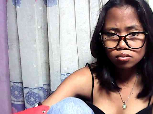 Natalie-Luxa webcam
