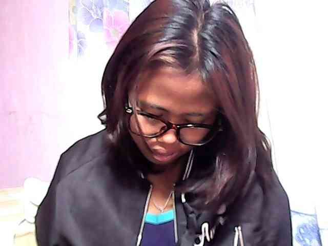 Natalie-Luxa webcam