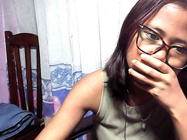 Natalie-Luxa webcam